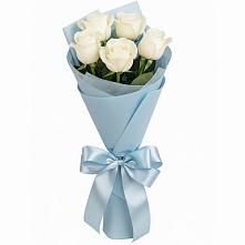Букет 5 Белых роз Проуд в Бобровский
