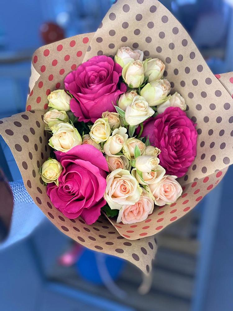 Букет цветов из: Розы в Бобровский