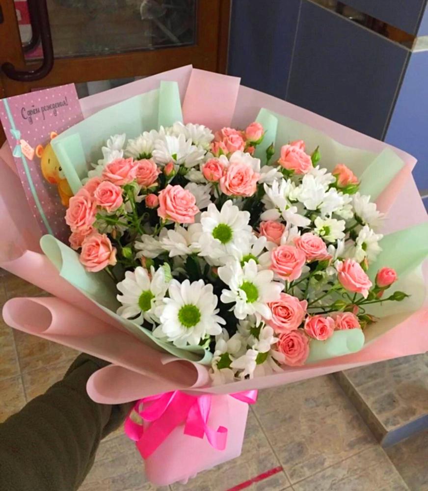 Букет цветов из: Розы и Хризантемы в Бобровский