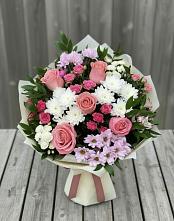 Букет цветов из:  Альстромерии, Гвоздики, Розы и Хризантемы в Бобровский
