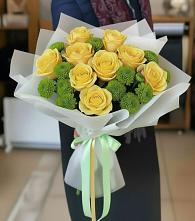 Букет цветов из:  Хризантемы и Розы в Бобровский