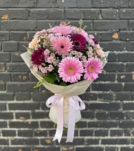 Букет цветов из:  Герберы и Хризантемы в Бобровский