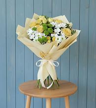 Букет цветов из:  Хризантемы и Розы в Бобровский