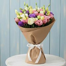 Букет цветов из:  Лизиантусы в Бобровский
