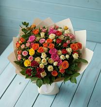 Букет Микс из разноцветных кустовых роз в Бобровский